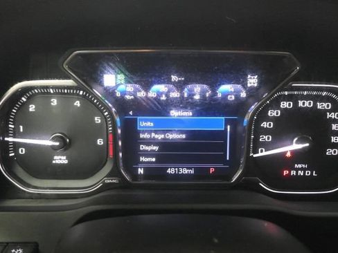 Certified 2022 GMC Sierra 1500 AT4 w/ AT4 Carbonpro Edition AWD/4WD image 9