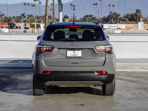 Used 2024 Jeep Compass Limited image 8