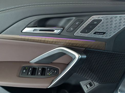 Used 2025 BMW X1 xDrive28i w/ Premium Package image 15