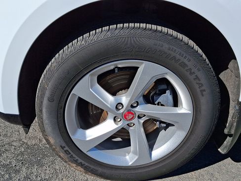 Used 2023 Jaguar F-PACE S AWD/4WD image 9