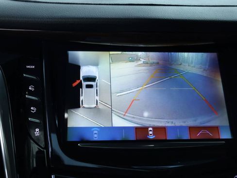 Used 2019 Cadillac Escalade ESV Luxury RWD image 37