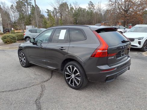 Certified 2023 Volvo XC60 B5 Plus w/ Protection Package Premier image 8