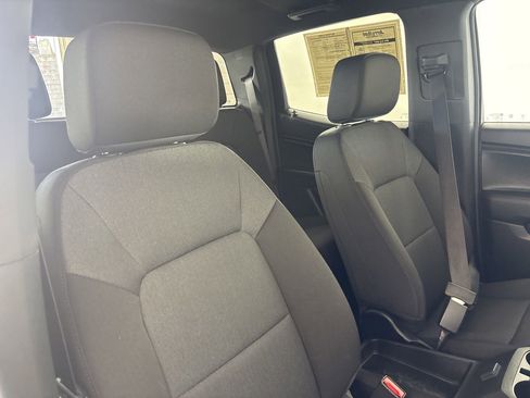 Used 2024 Chevrolet Colorado W/T RWD image 24