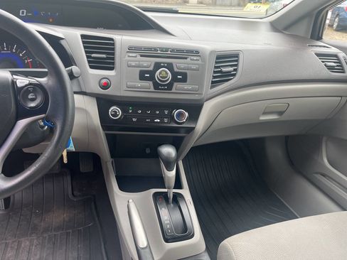 Used 2012 Honda Civic LX image 9