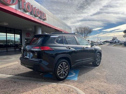 Certified 2026 Toyota Corolla Cross XLE image 5