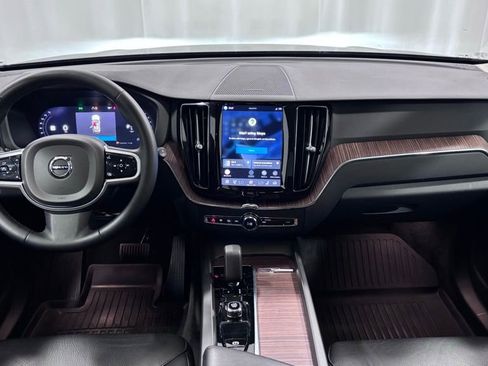 Certified 2023 Volvo XC60 B5 Plus w/ Climate Package AWD/4WD image 2