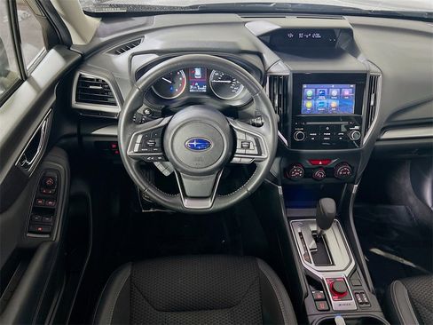 Used 2023 Subaru Forester Premium image 20