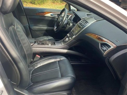 Used 2017 Lincoln MKZ Select w/ Select Plus Package image 32