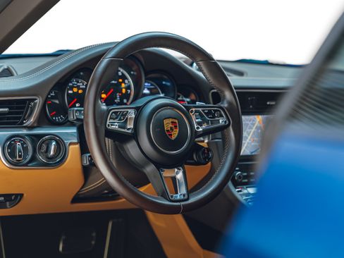 Used 2019 Porsche 911 Turbo AWD/4WD image 45