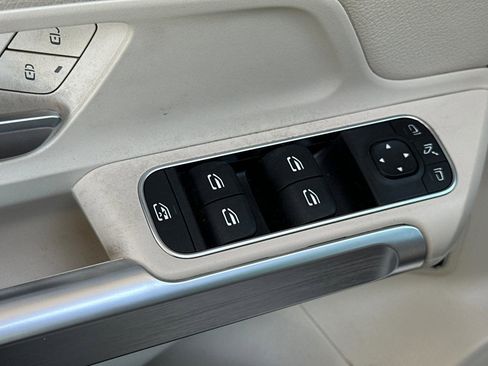 Certified 2023 Mercedes-Benz GLB 250 image 14