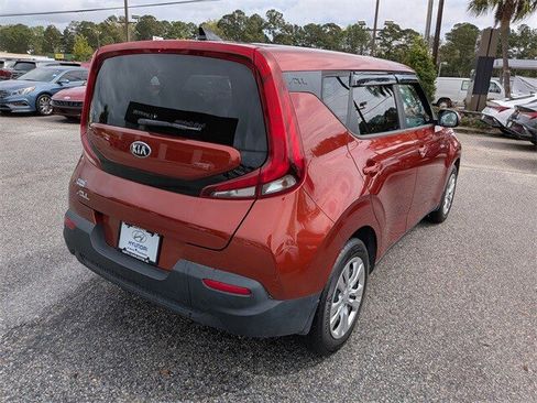 Used 2020 Kia Soul LX image 4