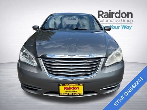 Used 2013 Chrysler 200 LX FWD image 2