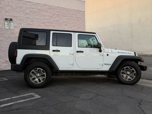 Used 2016 Jeep Wrangler Unlimited Rubicon w/ Max Tow Package AWD/4WD image 8
