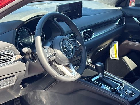 New 2025 MAZDA CX-5 Signature image 16