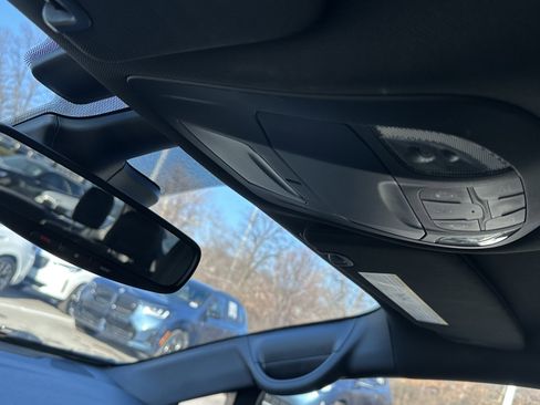 Used 2021 Chrysler Pacifica Touring-L w/ Uconnect Theater Family Group image 28