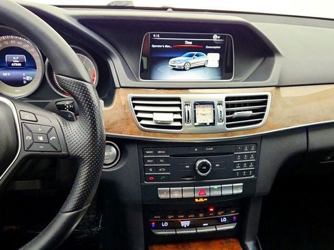 Used 2016 Mercedes-Benz E 350 Sedan image 17