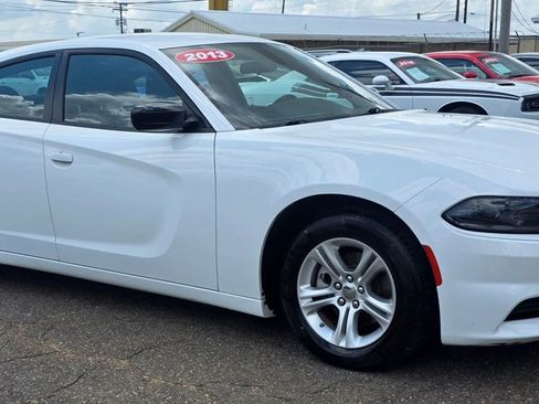Used 2023 Dodge Charger SXT RWD image 1