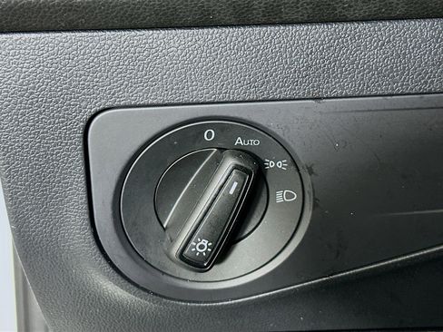 Used 2024 Volkswagen Tiguan S image 16