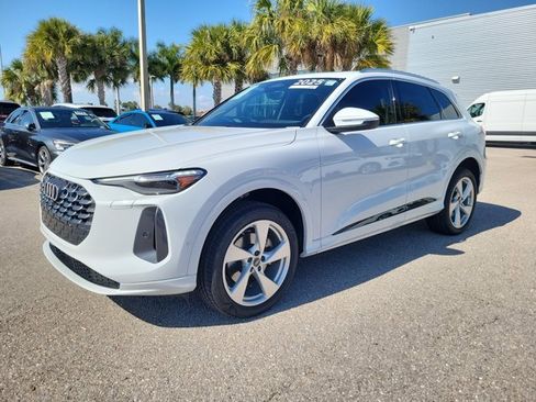 Certified 2025 Audi Q5 Premium Plus w/ Premium Plus image 4