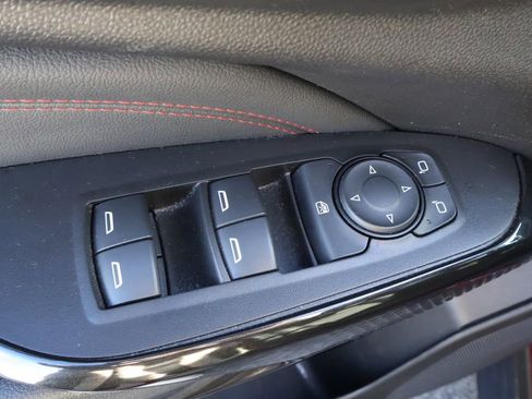 Certified 2024 Chevrolet Trax RS w/ Sunroof Package image 13