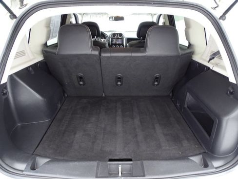 Used 2016 Jeep Compass High Altitude image 30