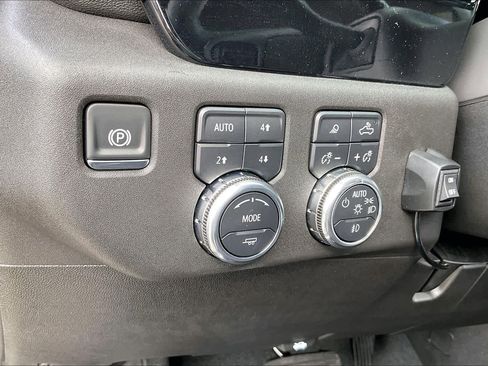 Certified 2025 GMC Sierra 2500 SLT w/ Texas SLT Premium Package image 14