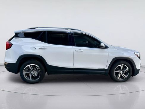 Used 2020 GMC Terrain SLT FWD image 2