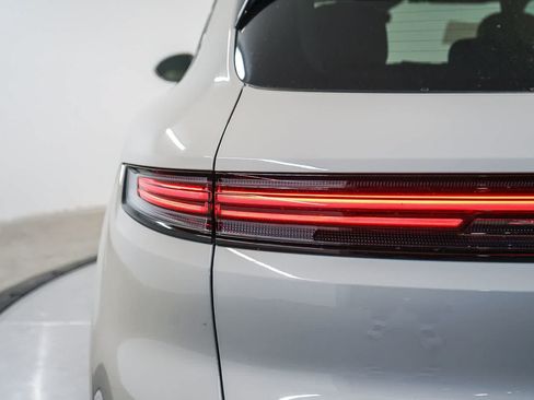 New 2026 Porsche Cayenne AWD/4WD image 11
