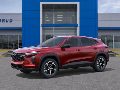 New 2026 Chevrolet Trax RS FWD image 2