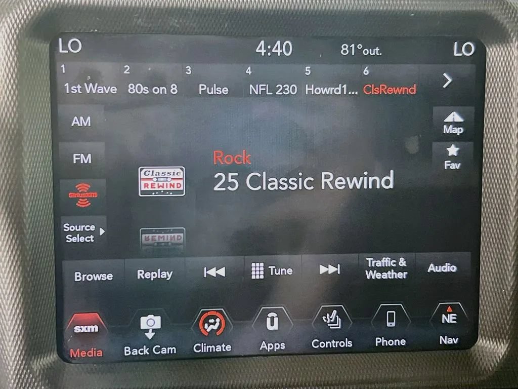 Used 2020 Jeep Wrangler Unlimited Sahara AWD/4WD image 16
