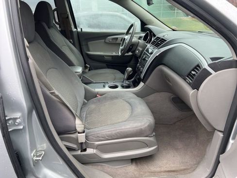 Used 2012 Chevrolet Traverse LT image 10