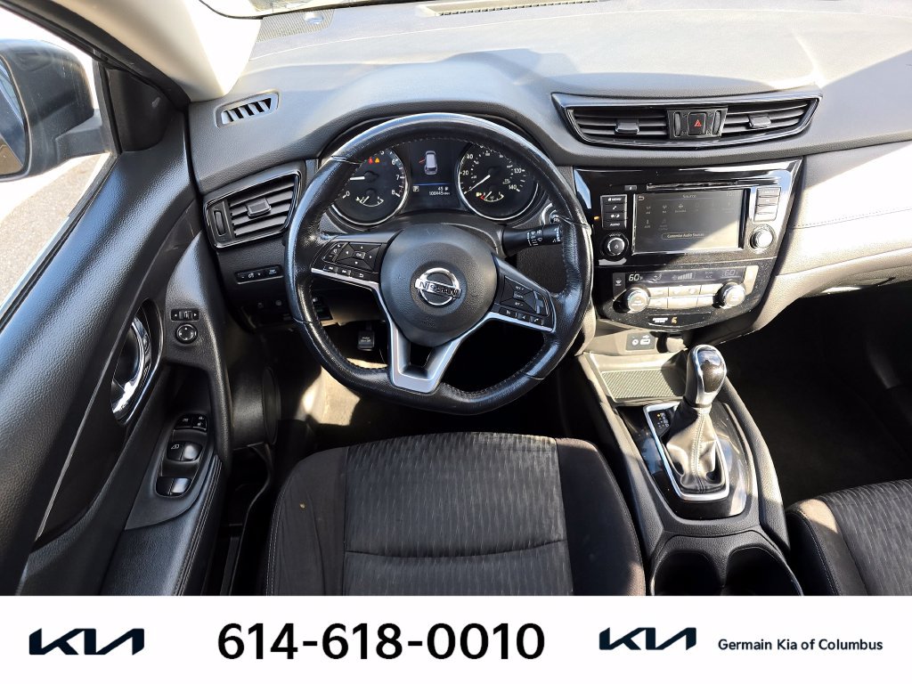 Used 2019 Nissan Rogue SV AWD/4WD image 16