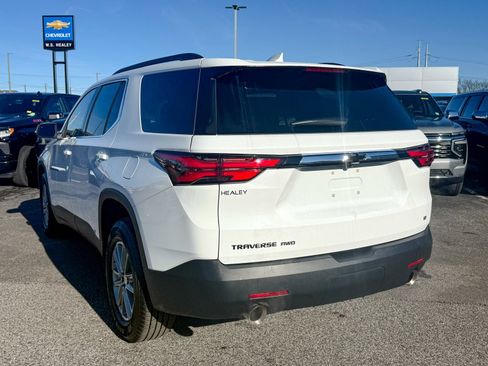 Used 2023 Chevrolet Traverse LT image 5