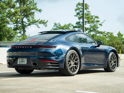 Used 2020 Porsche 911 Carrera RWD image 11