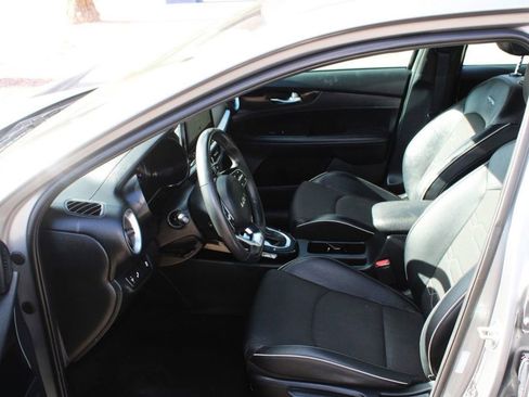 Used 2024 Kia Forte GT-Line FWD image 8