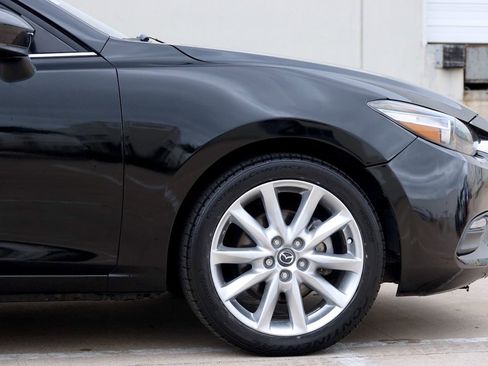 Used 2017 MAZDA MAZDA3 Touring image 29