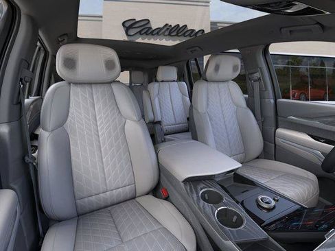 New 2026 Cadillac Escalade IQ Sport 1 w/ LPO, ONYX Package AWD/4WD image 16