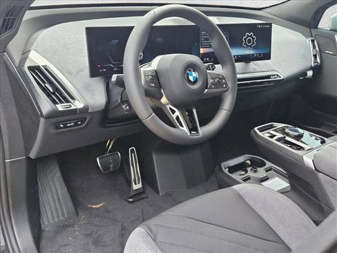 Used 2026 BMW iX xDrive60 image 9