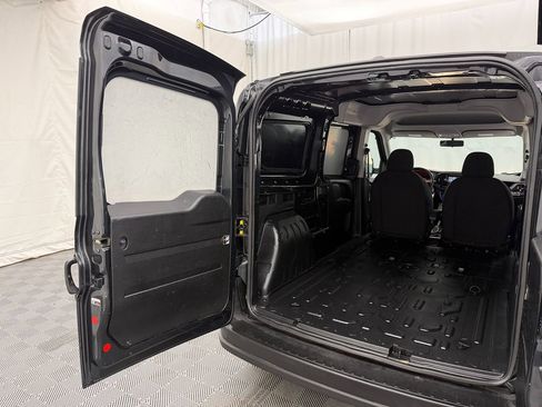 Used 2018 RAM ProMaster City Tradesman image 30