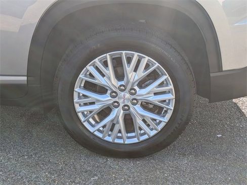 Used 2024 GMC Acadia Elevation image 32