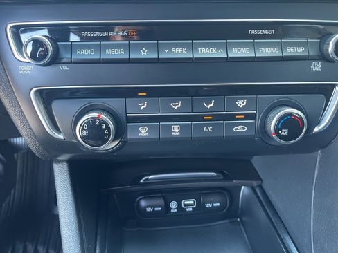 Used 2020 Kia Optima LX image 14