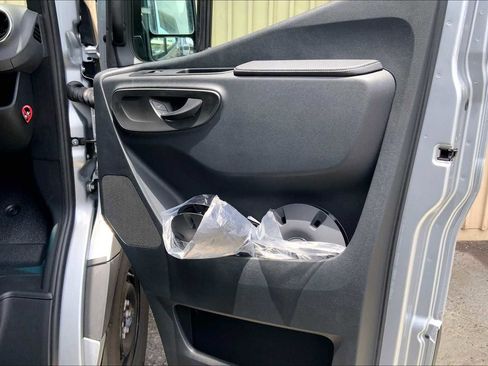 New 2025 Mercedes-Benz Sprinter 2500 image 10