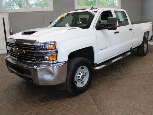 Used 2018 Chevrolet Silverado 2500 W/T w/ Snow Plow Prep Package AWD/4WD image 3
