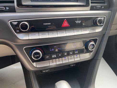 Used 2019 Hyundai Sonata SE FWD image 20