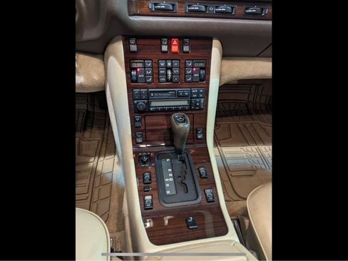 Used 1995 Mercedes-Benz S 320 image 9