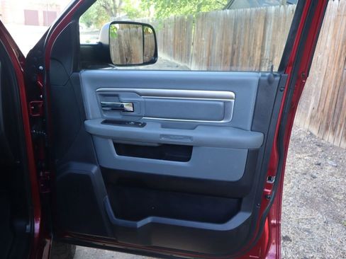 Used 2015 RAM 2500 SLT w/ Luxury Group AWD/4WD image 26