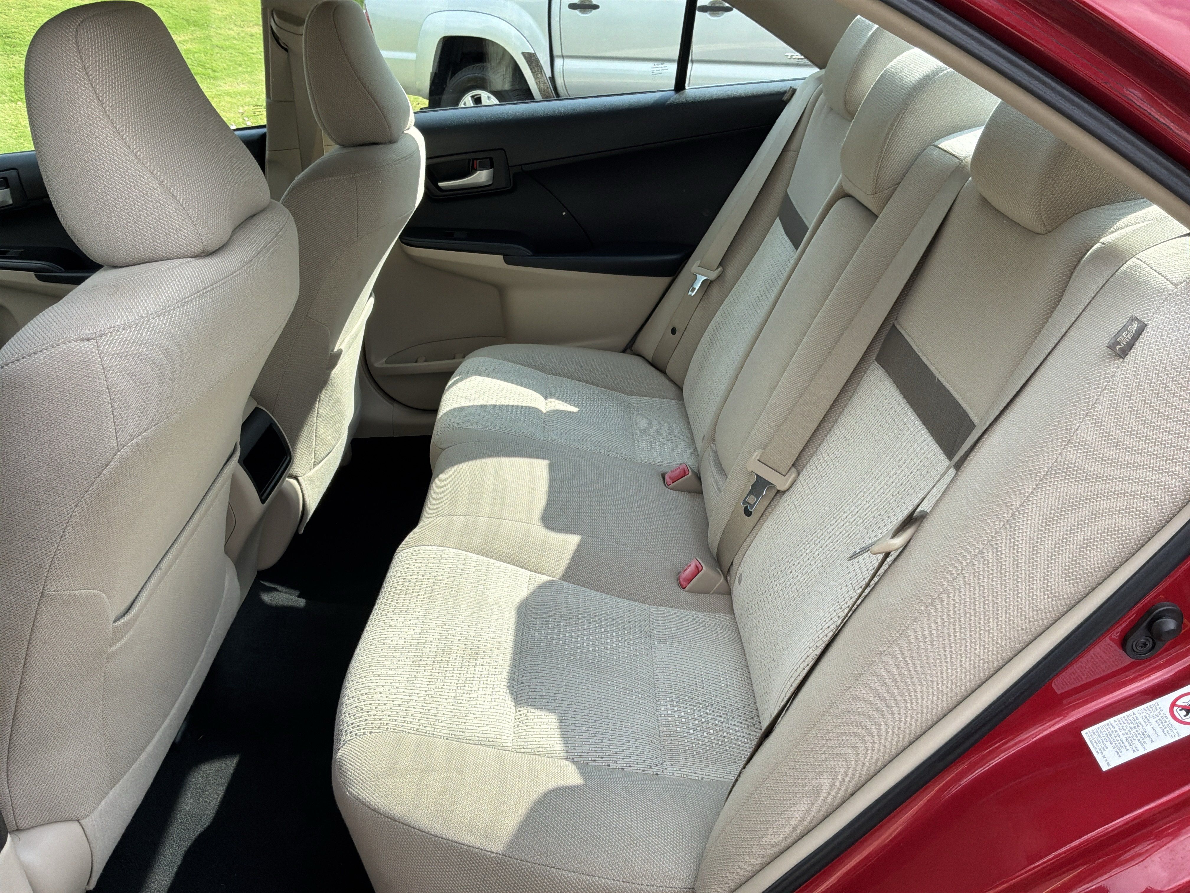 Used 2014 Toyota Camry FWD image 30