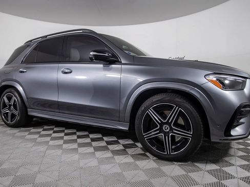 Used 2025 Mercedes-Benz GLE 580 4MATIC image 2