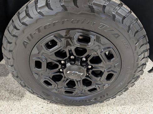 Used 2024 Chevrolet Silverado 2500 High Country w/ High Country Premium Package image 15