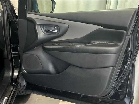 Used 2021 Nissan Murano SL w/ SL Moonroof Package image 12